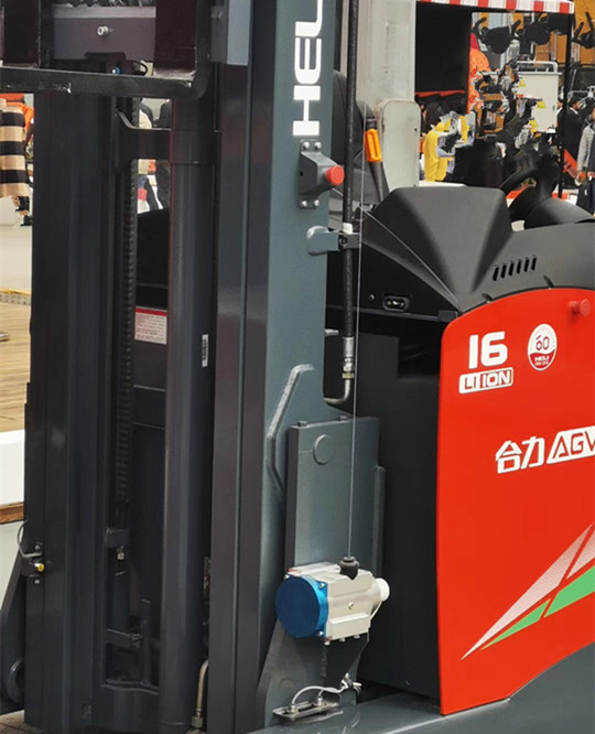 �����Kʽλ�Ƃ�������AGV��܇(ch��)�İl(f��)չڅ��(sh��)